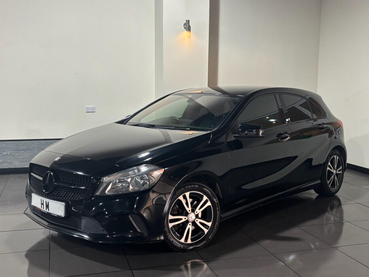 Voiture
                                                 Mercedes-Benz A-Class 1.6 A160 SE Hatchback 5dr Petrol Manual Euro 6 (s/s) (102 ps)