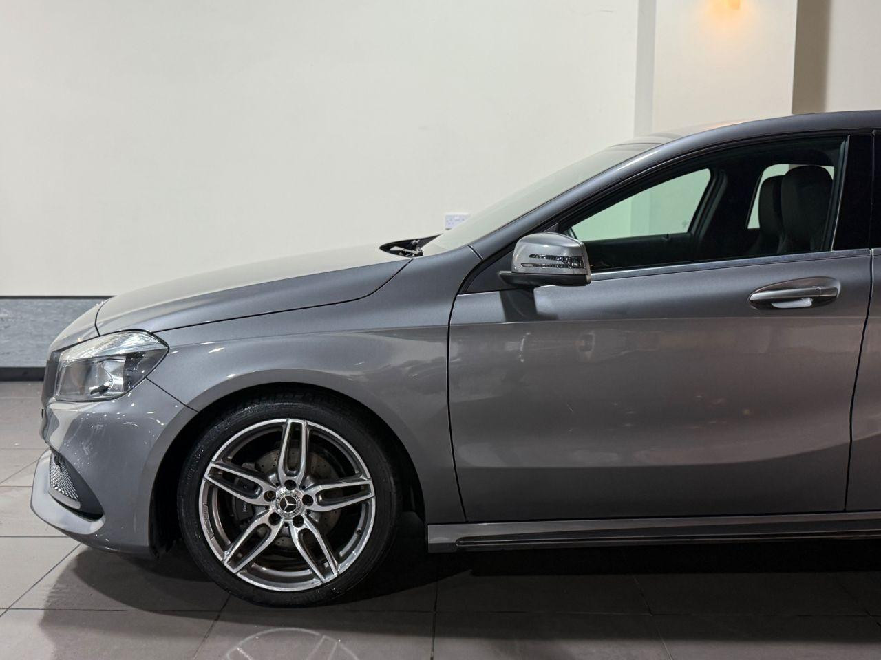 Voiture
                                                 Mercedes-Benz A-Class 2.1 A200d AMG Line Hatchback 5dr Diesel 7G-DCT Euro 6 (s/s) (136 ps)