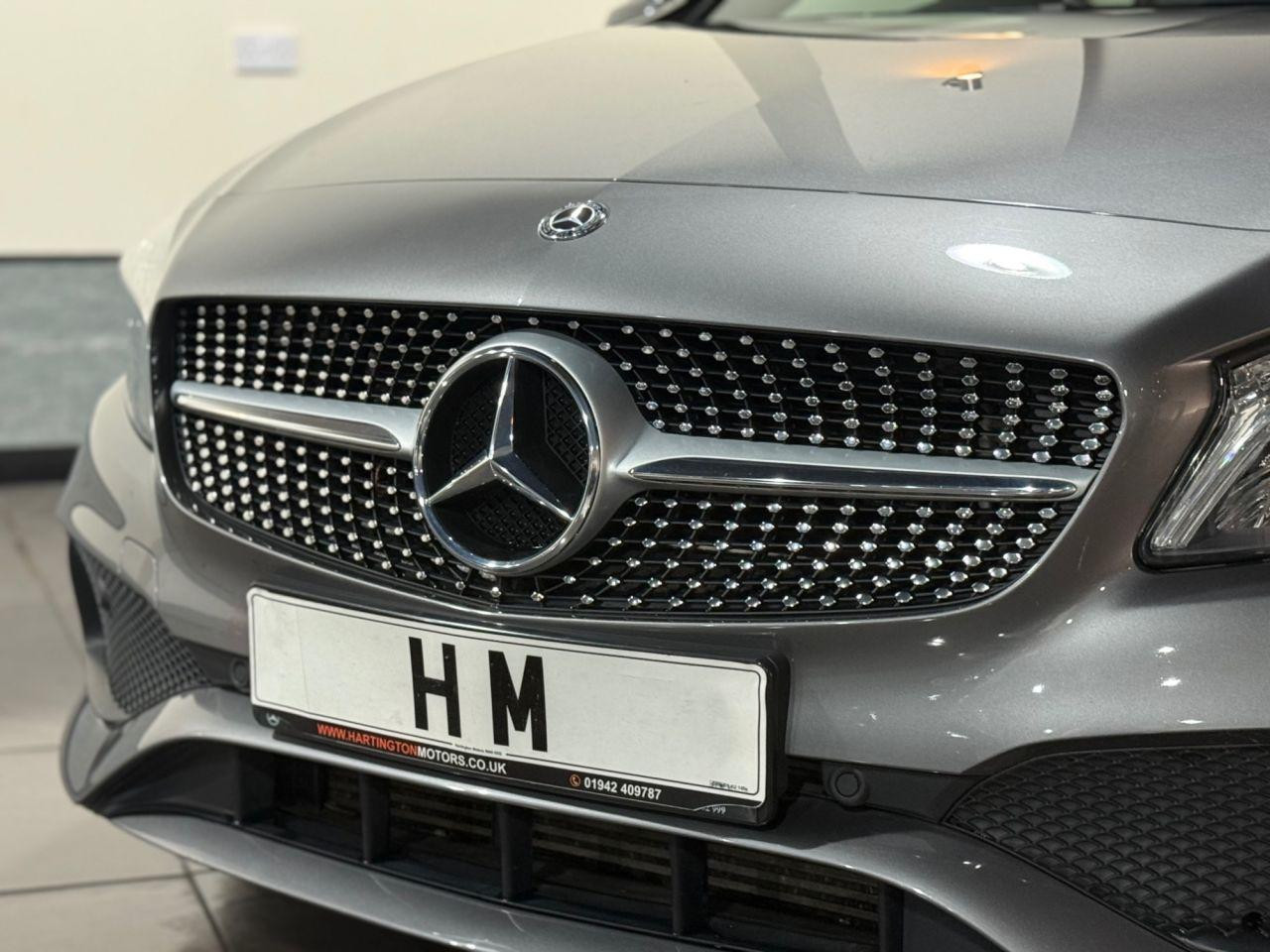 Voiture
                                                 Mercedes-Benz A-Class 2.1 A200d AMG Line Hatchback 5dr Diesel 7G-DCT Euro 6 (s/s) (136 ps)