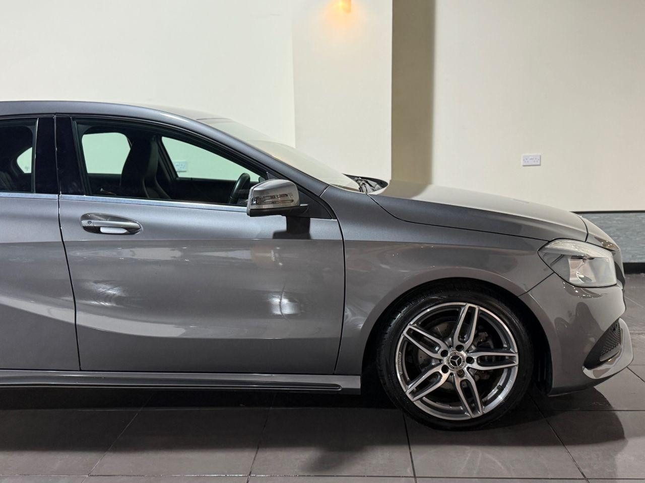 Voiture
                                                 Mercedes-Benz A-Class 2.1 A200d AMG Line Hatchback 5dr Diesel 7G-DCT Euro 6 (s/s) (136 ps)