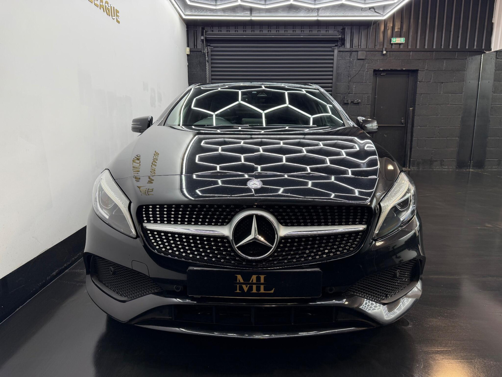 
                                                Voiture
                                                 Mercedes-Benz A Class 2.1 A200d AMG Line (Premium) 7G-DCT Euro 6 (s/s) 5dr