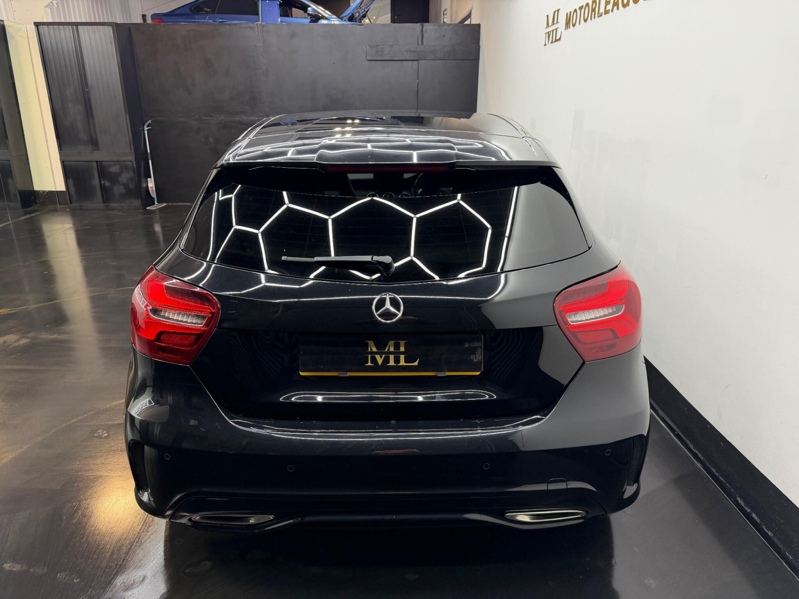 
                                                Voiture
                                                 Mercedes-Benz A Class 2.1 A200d AMG Line (Premium) 7G-DCT Euro 6 (s/s) 5dr