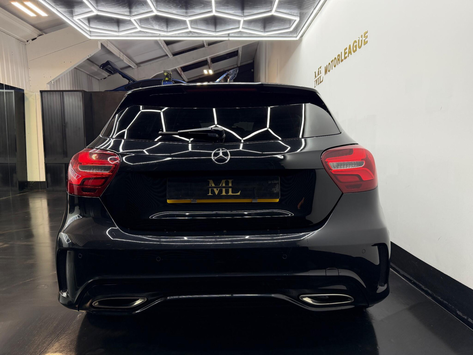 
                                                Voiture
                                                 Mercedes-Benz A Class 2.1 A200d AMG Line (Premium) 7G-DCT Euro 6 (s/s) 5dr