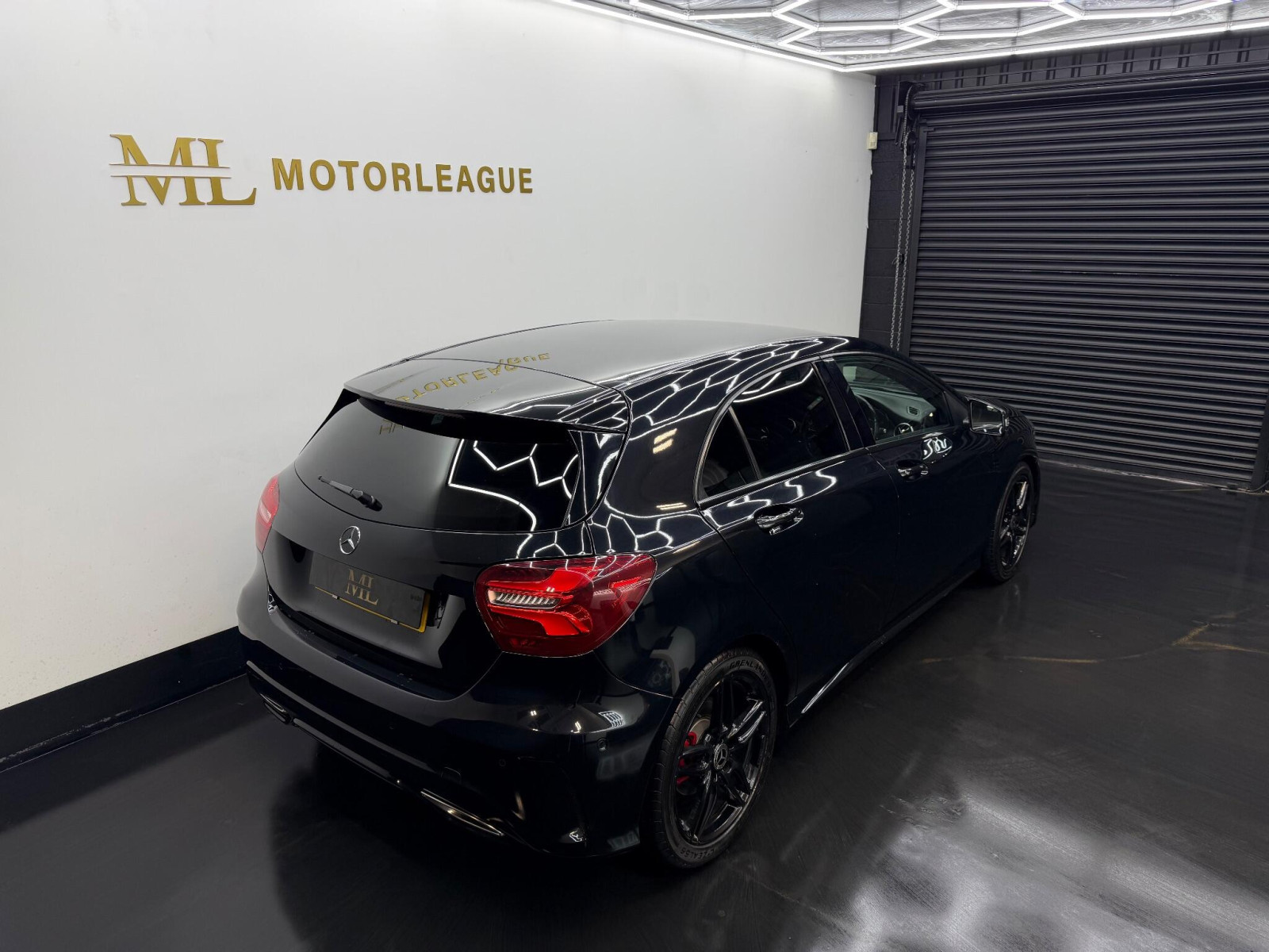 
                                                Voiture
                                                 Mercedes-Benz A Class 2.1 A200d AMG Line (Premium) 7G-DCT Euro 6 (s/s) 5dr