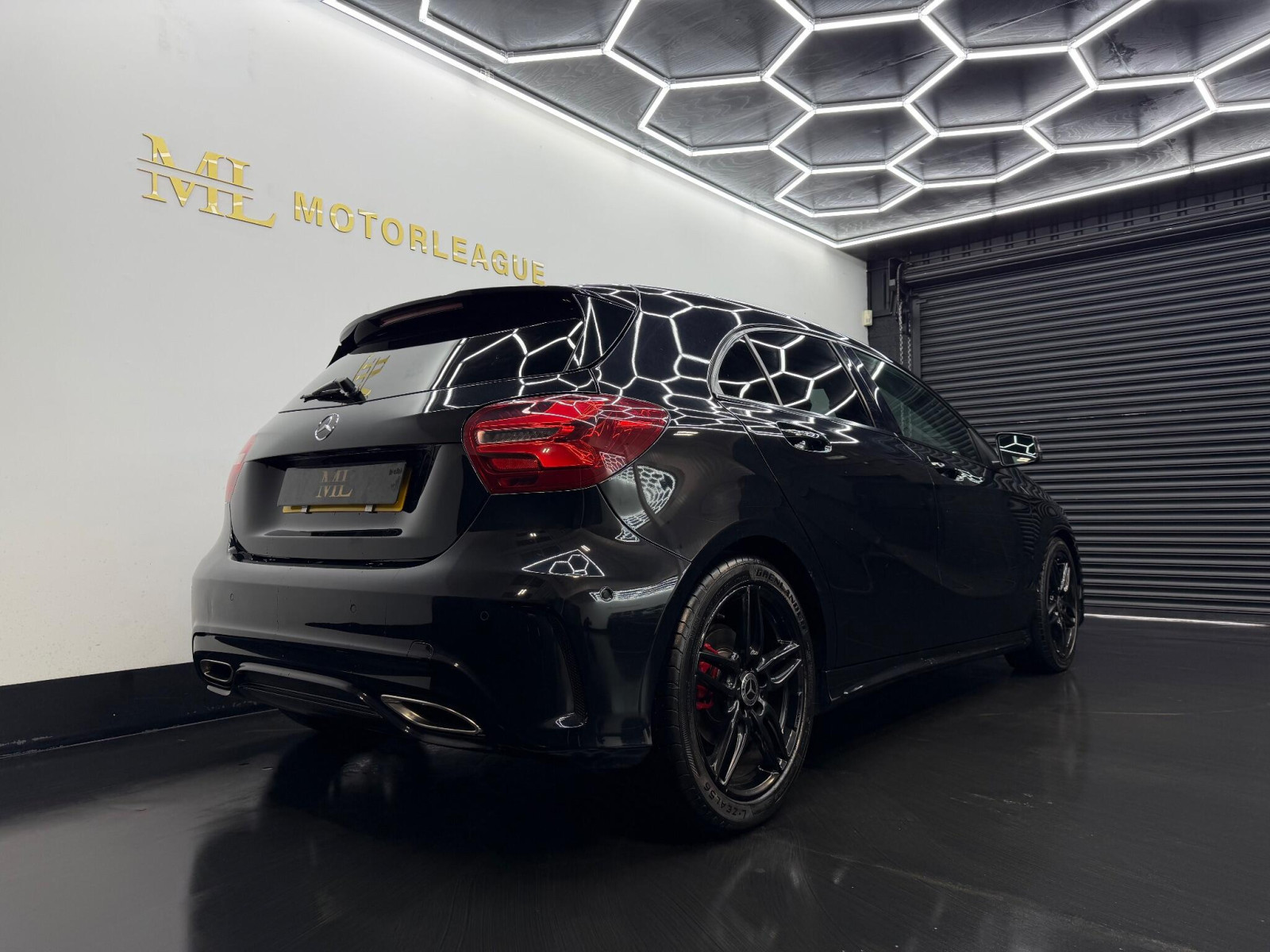 
                                                Voiture
                                                 Mercedes-Benz A Class 2.1 A200d AMG Line (Premium) 7G-DCT Euro 6 (s/s) 5dr