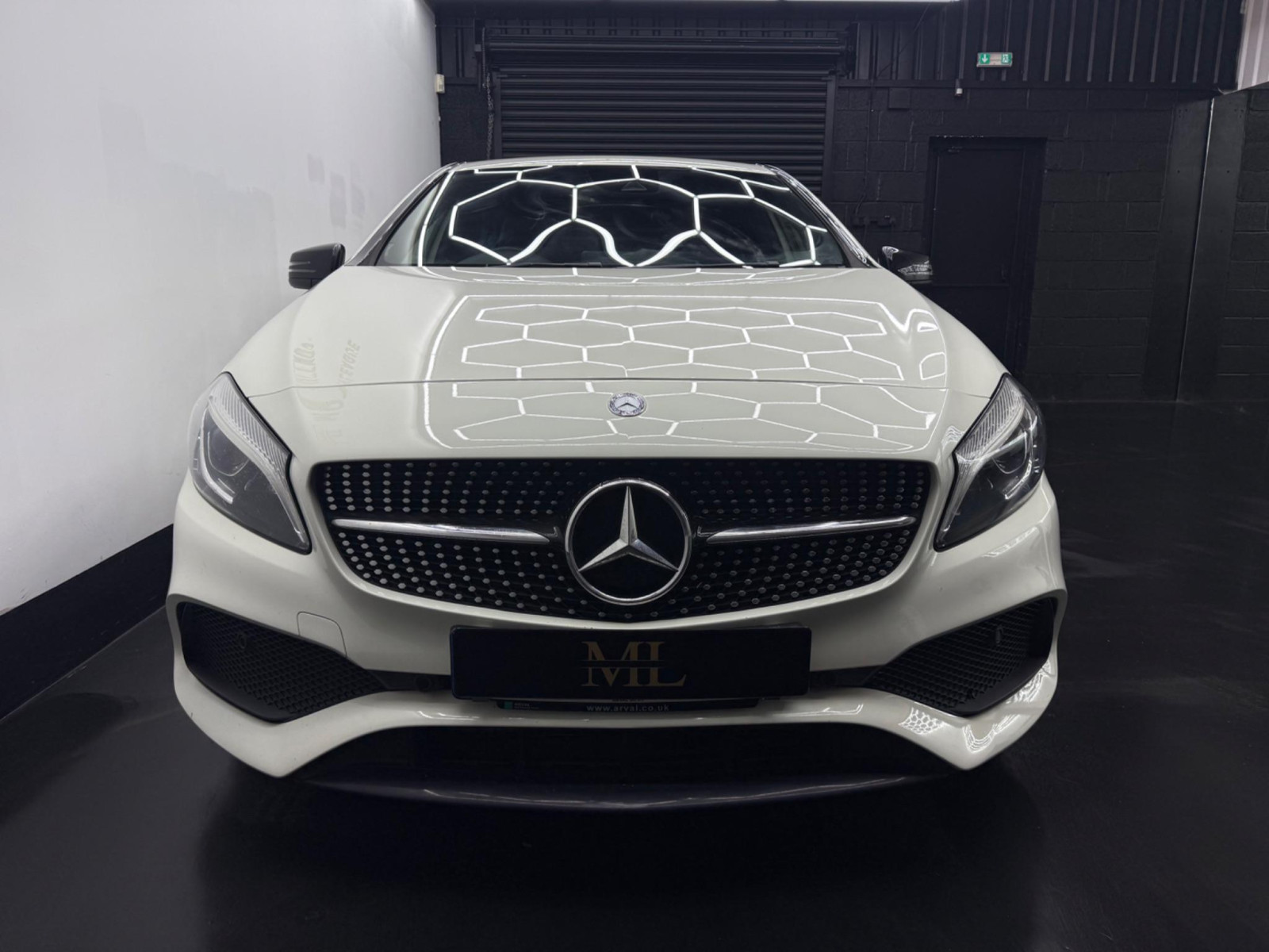 
                                                Voiture
                                                 Mercedes-Benz A Class 2.1 A200d AMG Line (Premium) 7G-DCT Euro 6 (s/s) 5dr