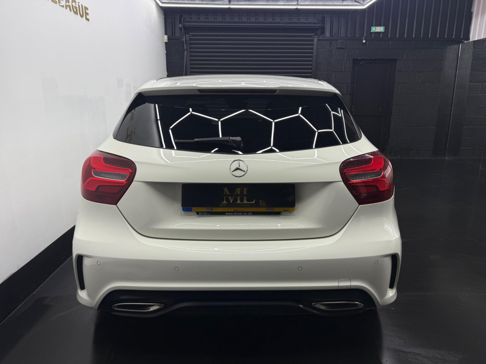 
                                                Voiture
                                                 Mercedes-Benz A Class 2.1 A200d AMG Line (Premium) 7G-DCT Euro 6 (s/s) 5dr