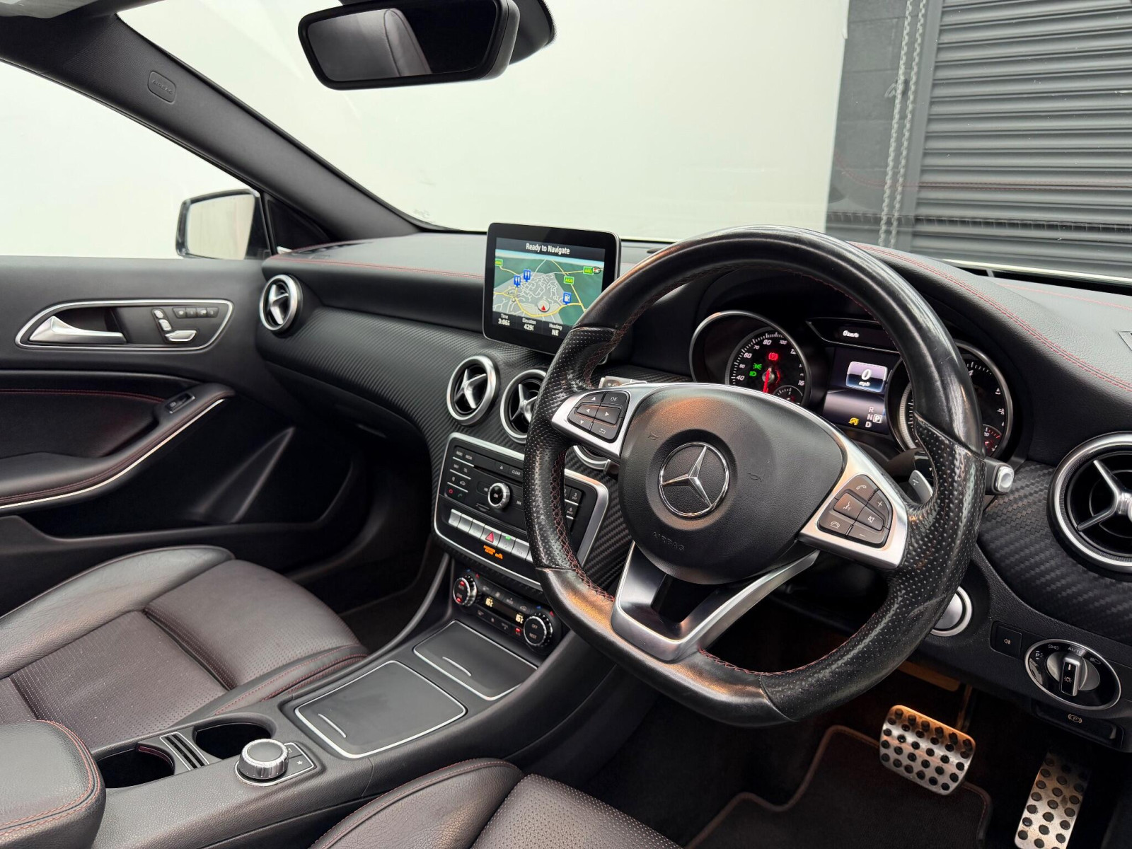 
                                                Voiture
                                                 Mercedes-Benz A Class 2.1 A220d AMG Line (Premium Plus) 7G-DCT Euro 6 (s/s) 5dr