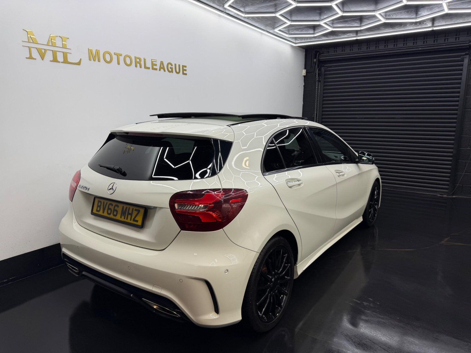 
                                                Voiture
                                                 Mercedes-Benz A Class 2.1 A220d AMG Line (Premium Plus) 7G-DCT Euro 6 (s/s) 5dr