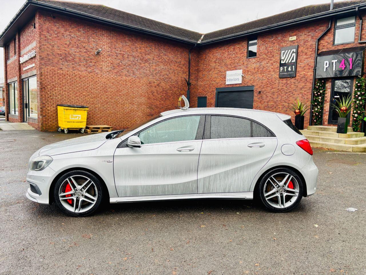 
                                                Voiture
                                                 Mercedes-Benz A Class AMG A 45 4MATIC PREMIUM AUTO 38K MOT 11/26 PSH ULEZ 2.0 5dr