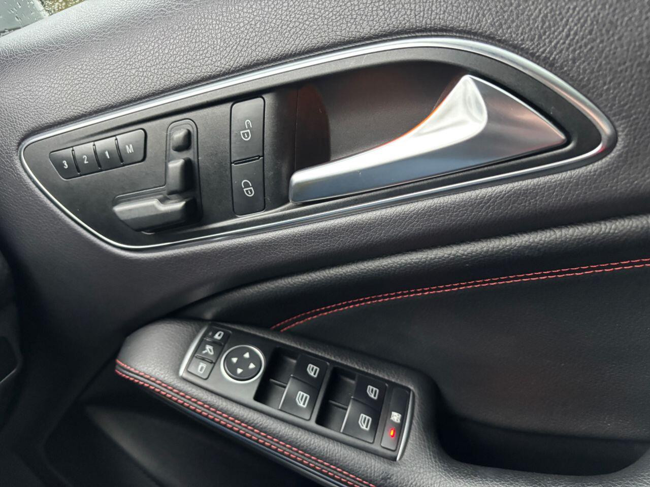 
                                                Voiture
                                                 Mercedes-Benz A Class AMG A 45 4MATIC PREMIUM AUTO 38K MOT 11/26 PSH ULEZ 2.0 5dr