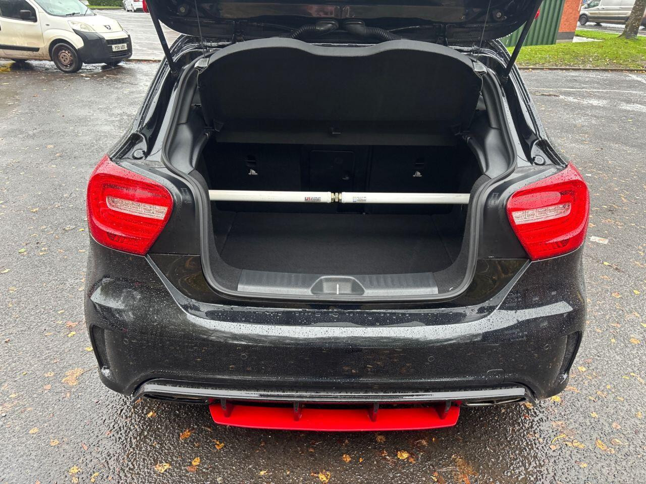 
                                                Voiture
                                                 Mercedes-Benz A Class AMG A 45 4MATIC PREMIUM MOT 11/26 AUTO 63K PSH ULEZ 2.0 5dr