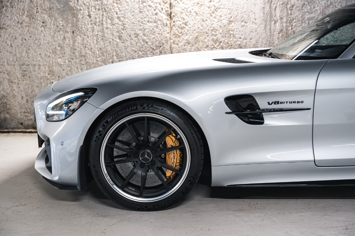 
                                                Voiture
                                                 Mercedes-Benz AMG GT R Coupé BA7