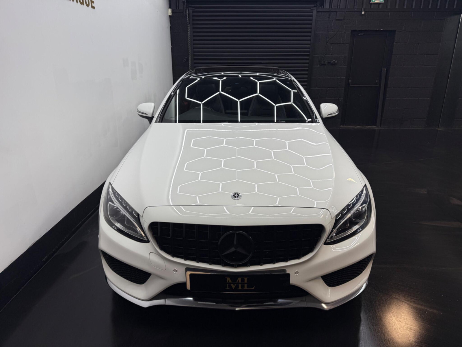 
                                                Voiture
                                                 Mercedes-Benz C Class 2.0 C200 AMG Line (Premium) 7G-Tronic+ Euro 6 (s/s) 2dr