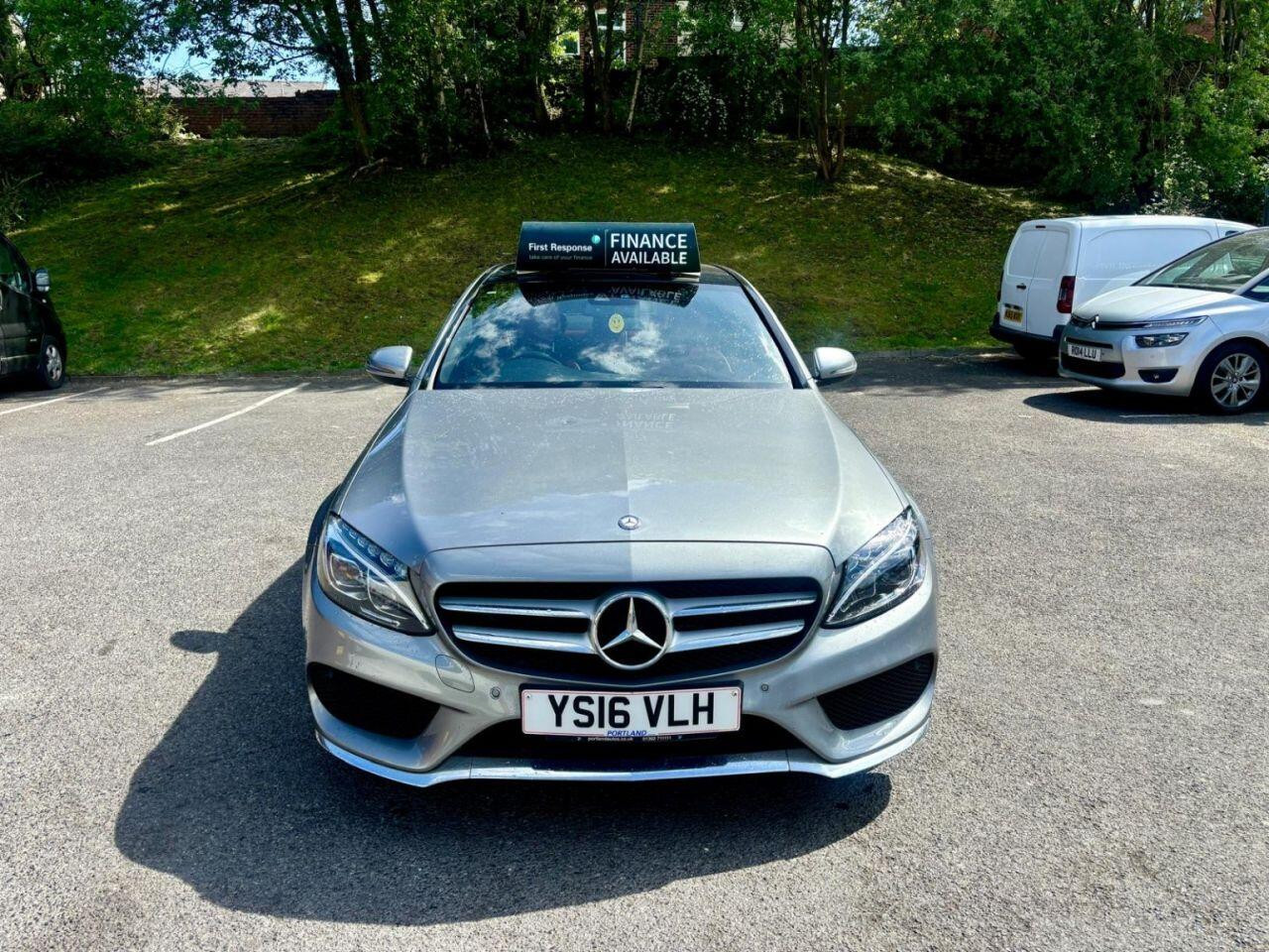 
                                                Voiture
                                                 Mercedes-Benz C-Class 2.1 C220d AMG Line (Premium Plus) Saloon 4dr Diesel 7G-Tronic+ Euro 6 (s/s) (170 ps)