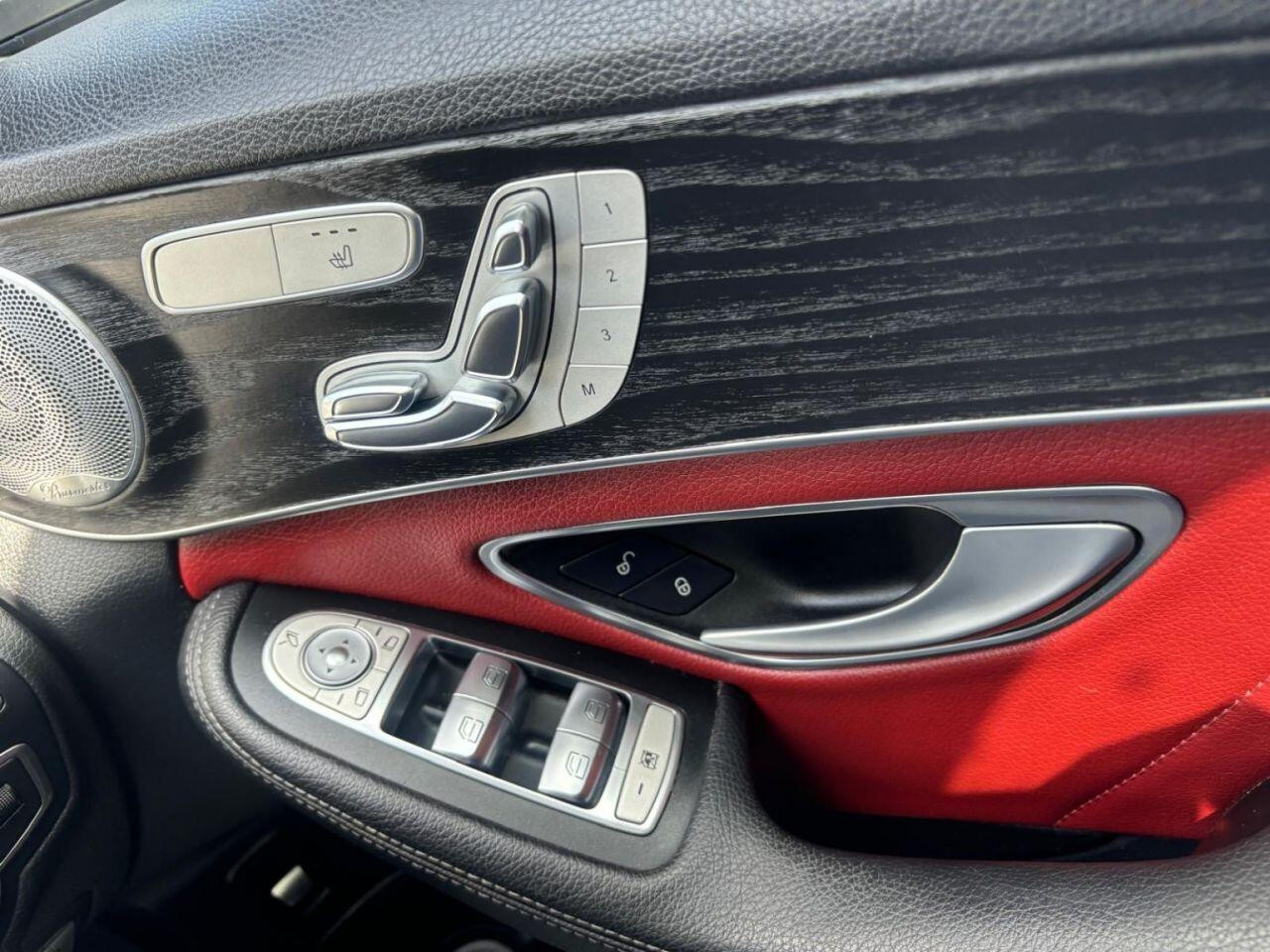 
                                                Voiture
                                                 Mercedes-Benz C-Class 2.1 C220d AMG Line (Premium Plus) Saloon 4dr Diesel 7G-Tronic+ Euro 6 (s/s) (170 ps)