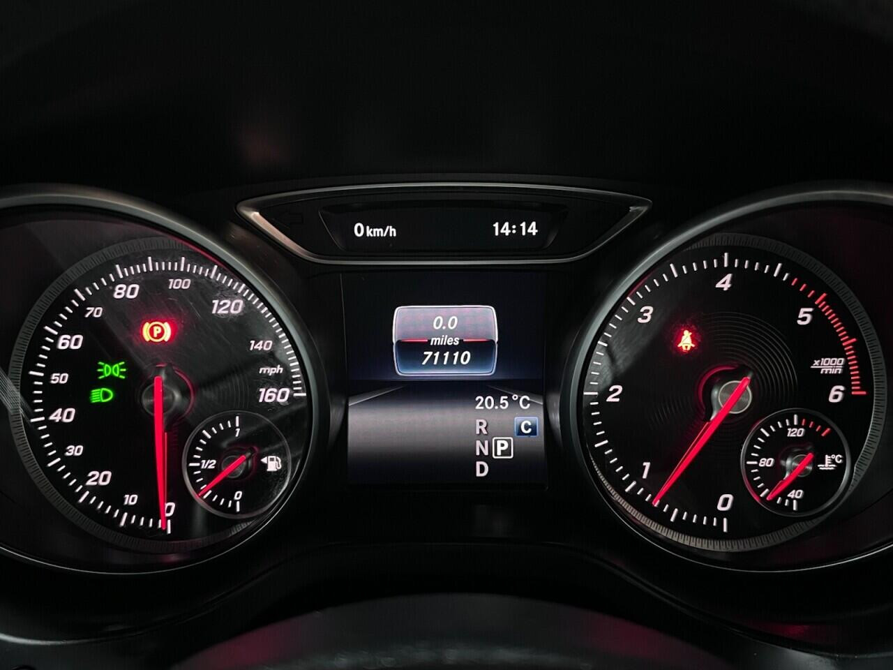 Voiture
                                                 Mercedes-Benz CLA 2.1 CLA220d AMG Line Coupe 4dr Diesel 7G-DCT Euro 6 (s/s) (177 ps)