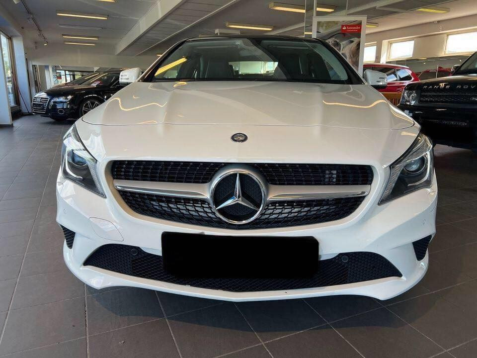 
                                                Voiture
                                                 Mercedes-Benz CLA Année 2014