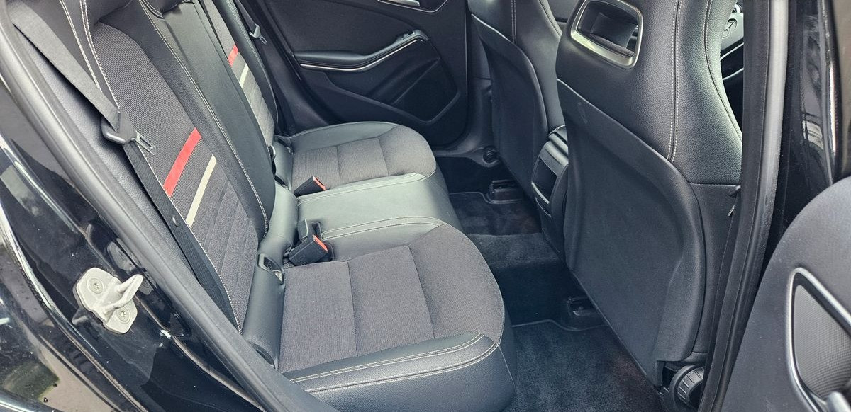 
                                                Voiture
                                                 Mercedes-Benz Classe A200 Inspiration 7G-DCT 136ch