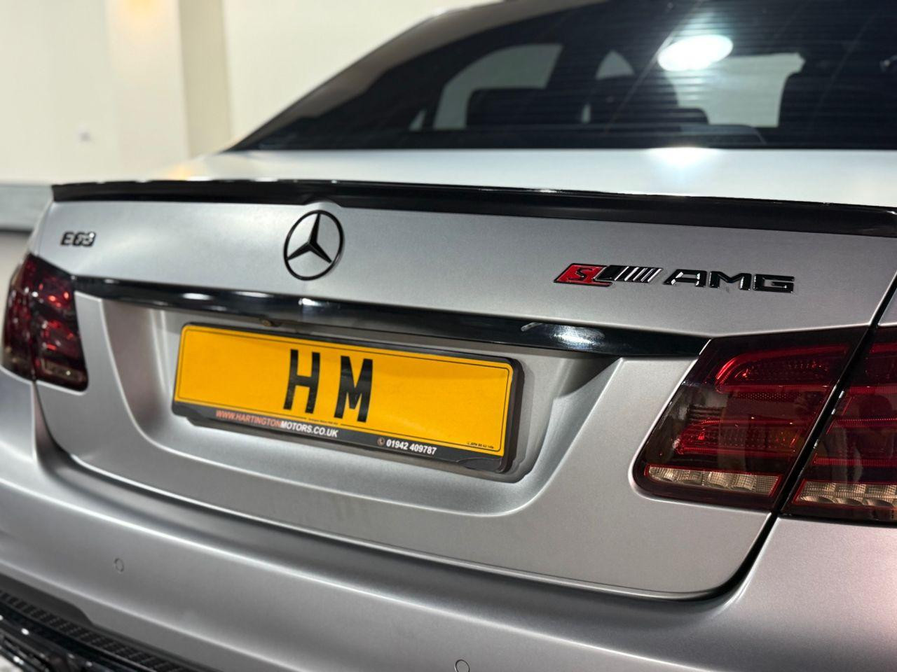 Voiture
                                                 Mercedes-Benz E-Class 5.5 E63 V8 BiTurbo AMG S Saloon 4dr Petrol SpdS MCT Euro 6 (s/s) (585 ps)