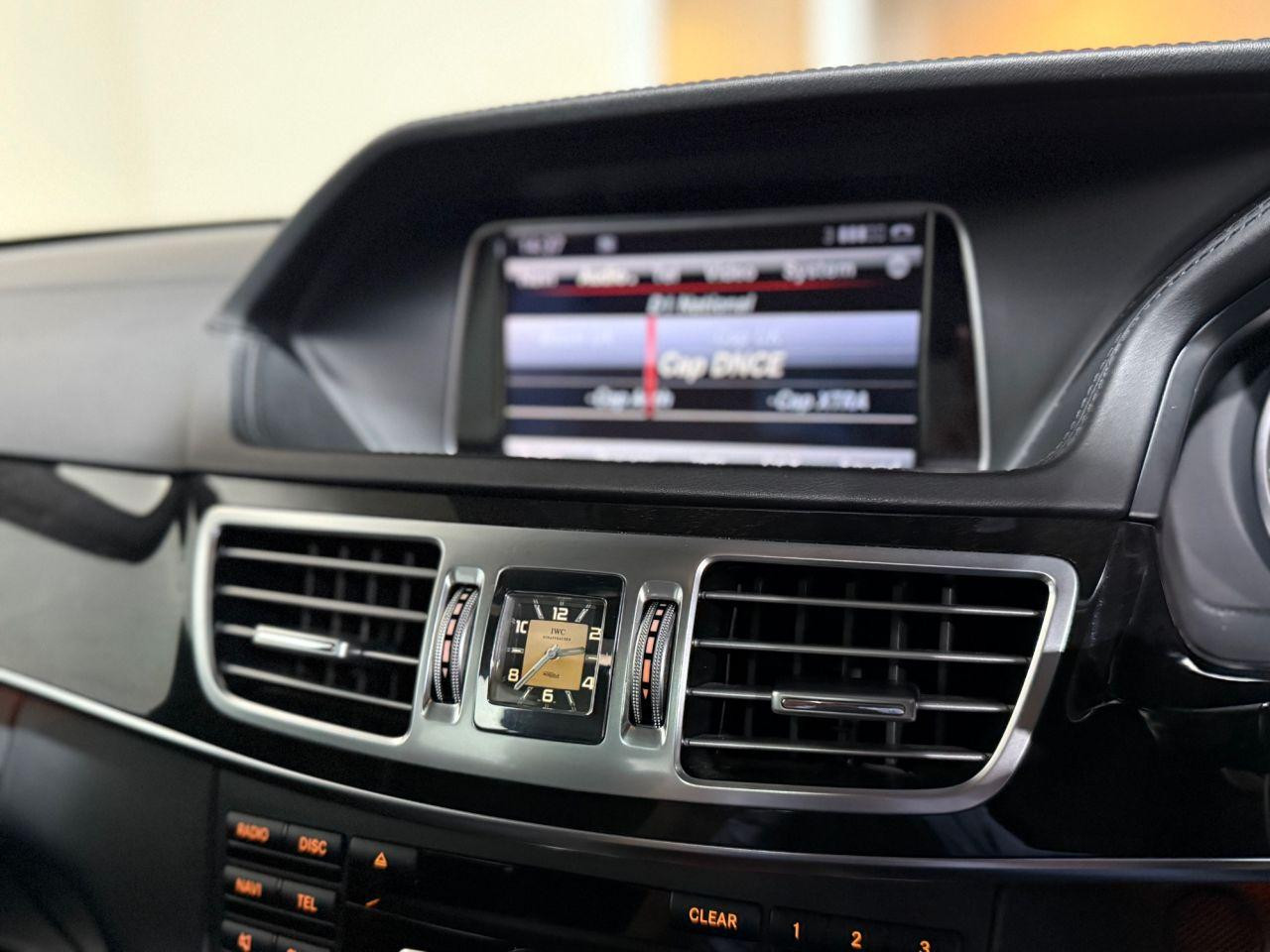 Voiture
                                                 Mercedes-Benz E-Class 5.5 E63 V8 BiTurbo AMG S Saloon 4dr Petrol SpdS MCT Euro 6 (s/s) (585 ps)