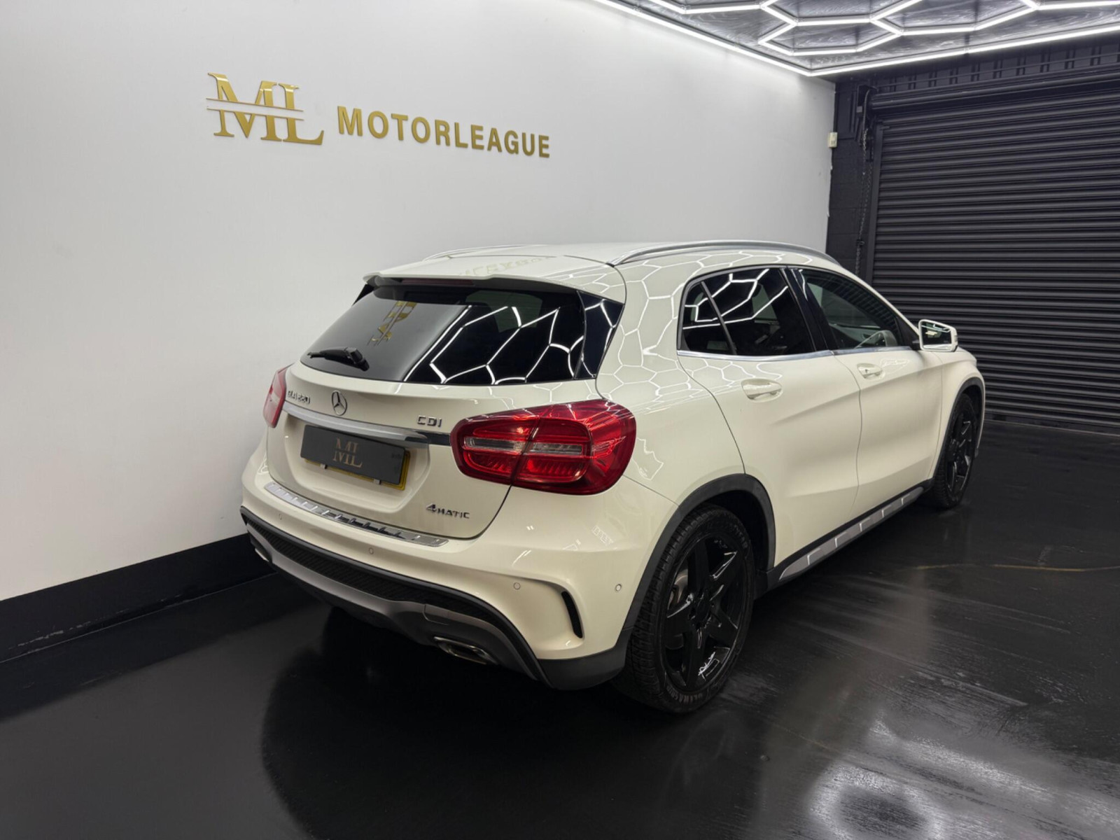 
                                                Voiture
                                                 Mercedes-Benz GLA 2.1 GLA220 CDI AMG Line 7G-DCT 4MATIC Euro 6 (s/s) 5dr