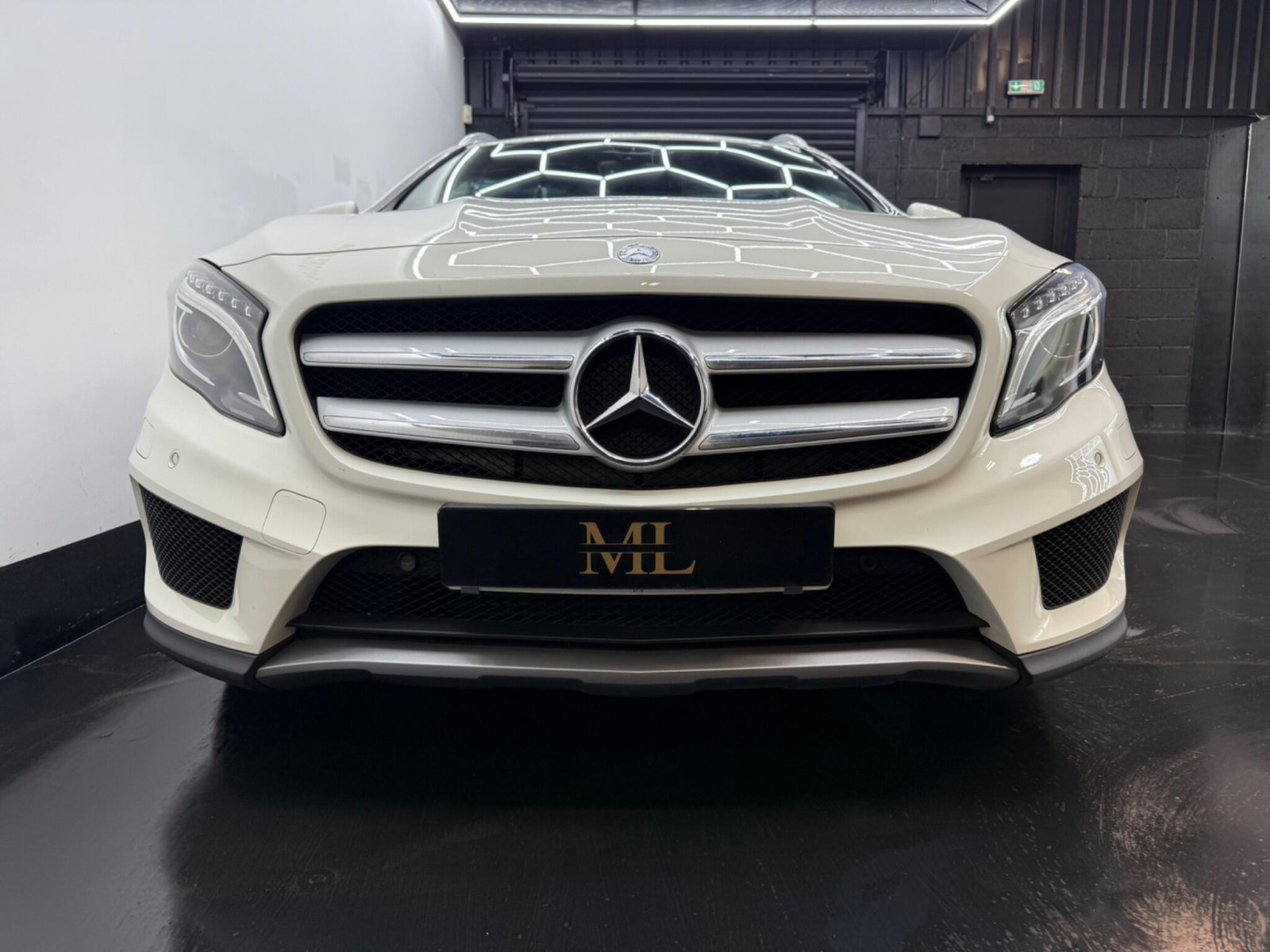 
                                                Voiture
                                                 Mercedes-Benz GLA 2.1 GLA220 CDI AMG Line 7G-DCT 4MATIC Euro 6 (s/s) 5dr