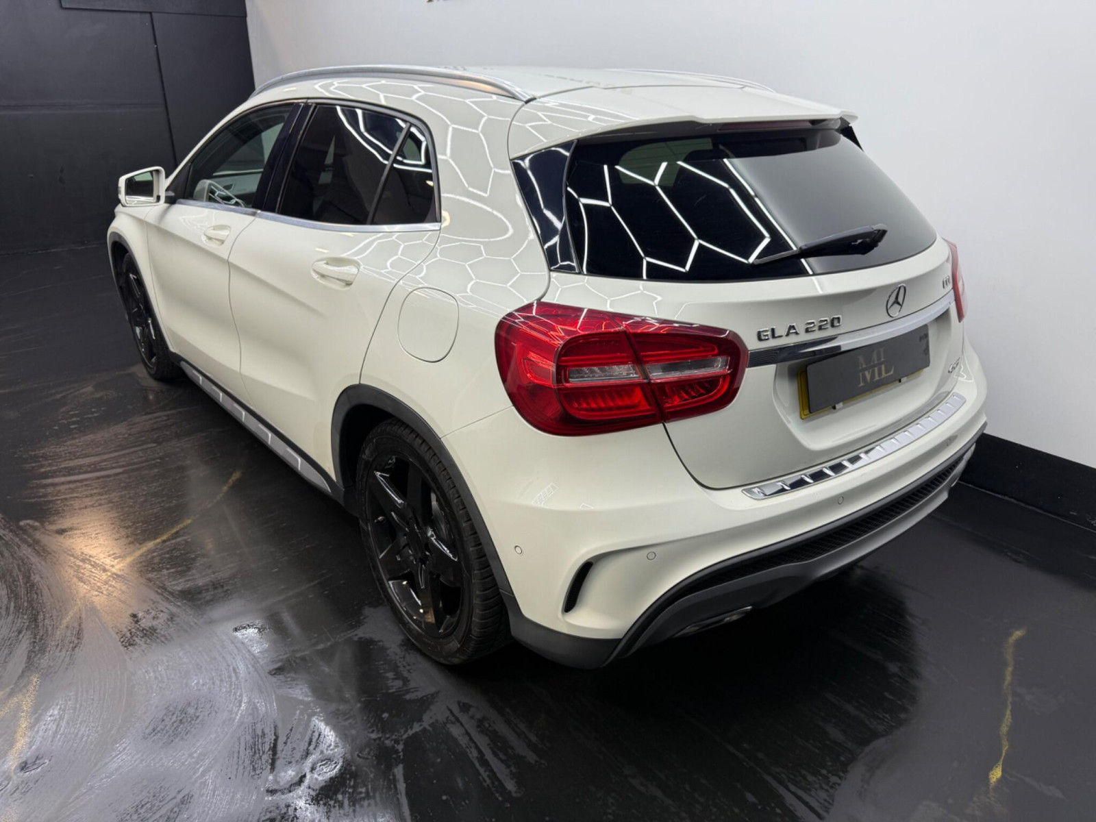 
                                                Voiture
                                                 Mercedes-Benz GLA 2.1 GLA220 CDI AMG Line 7G-DCT 4MATIC Euro 6 (s/s) 5dr