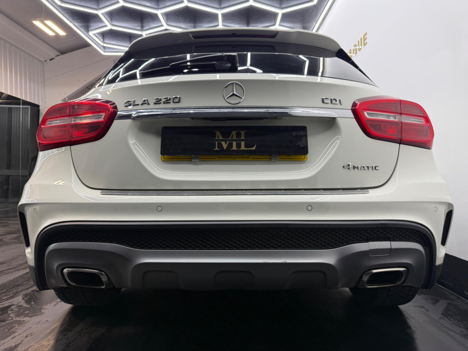 
                                                Voiture
                                                 Mercedes-Benz GLA 2.1 GLA220 CDI AMG Line 7G-DCT 4MATIC Euro 6 (s/s) 5dr