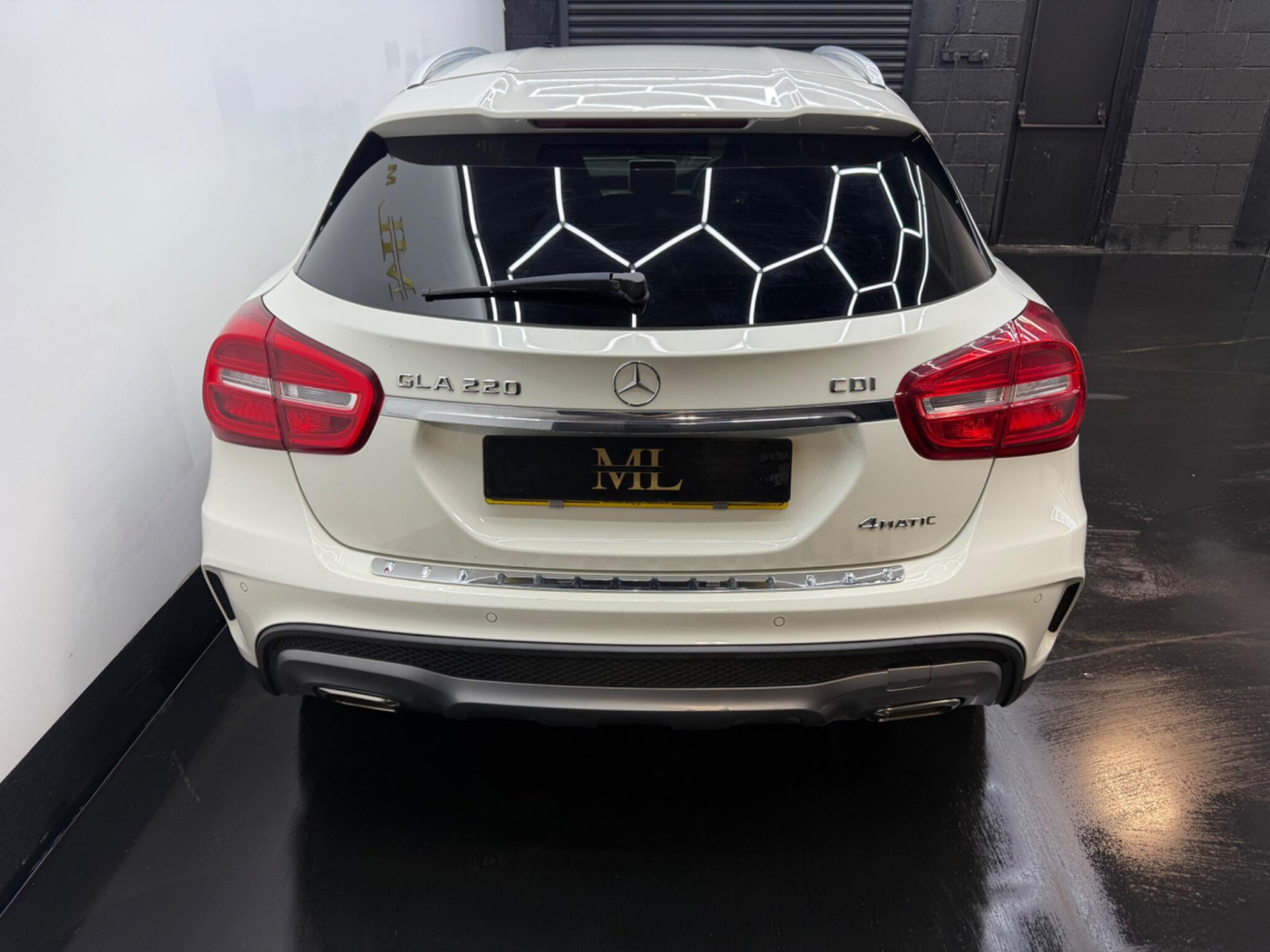 
                                                Voiture
                                                 Mercedes-Benz GLA 2.1 GLA220 CDI AMG Line 7G-DCT 4MATIC Euro 6 (s/s) 5dr