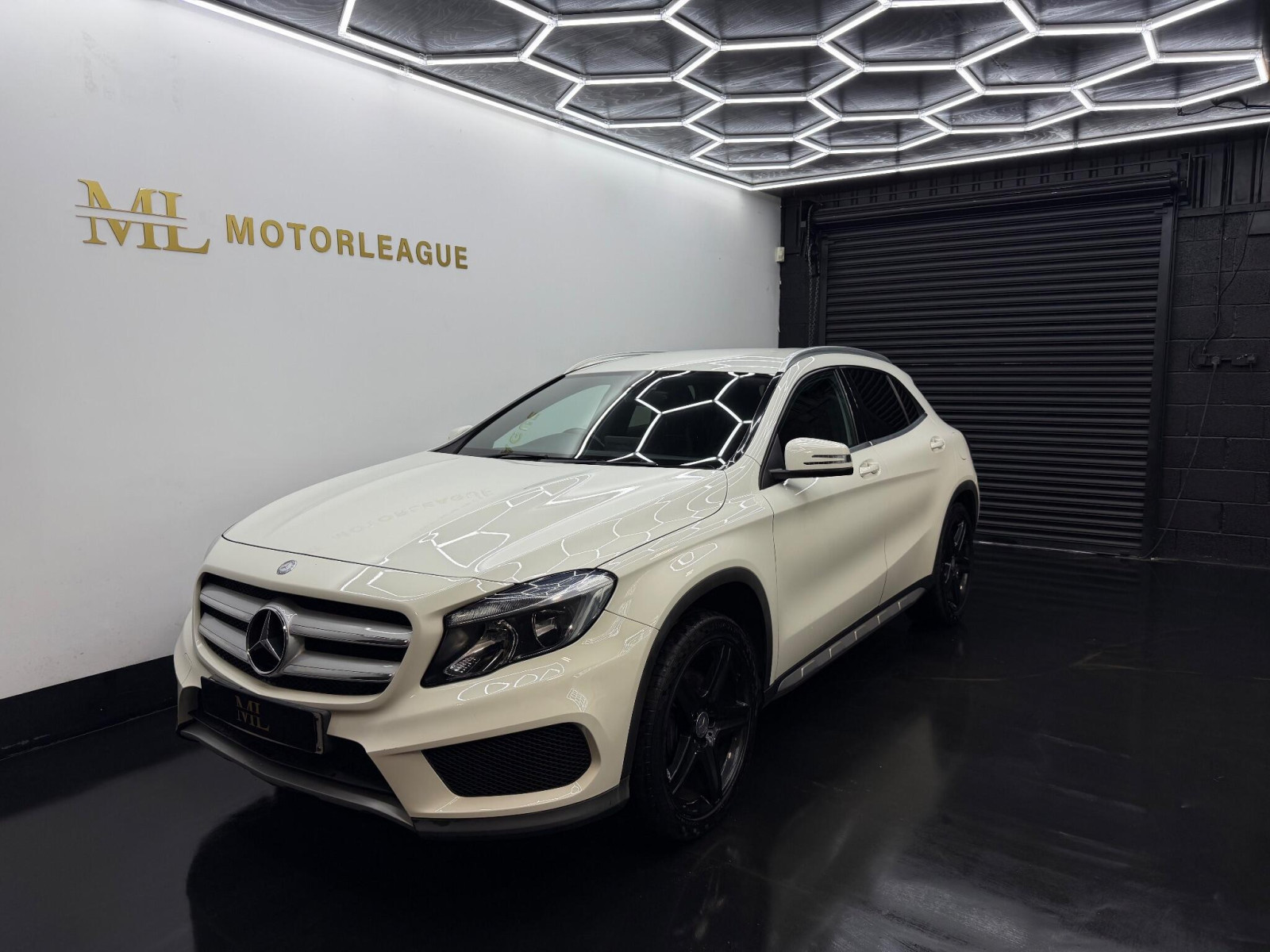 
                                                Voiture
                                                 Mercedes-Benz GLA 2.1 GLA220d AMG Line 7G-DCT 4MATIC Euro 6 (s/s) 5dr