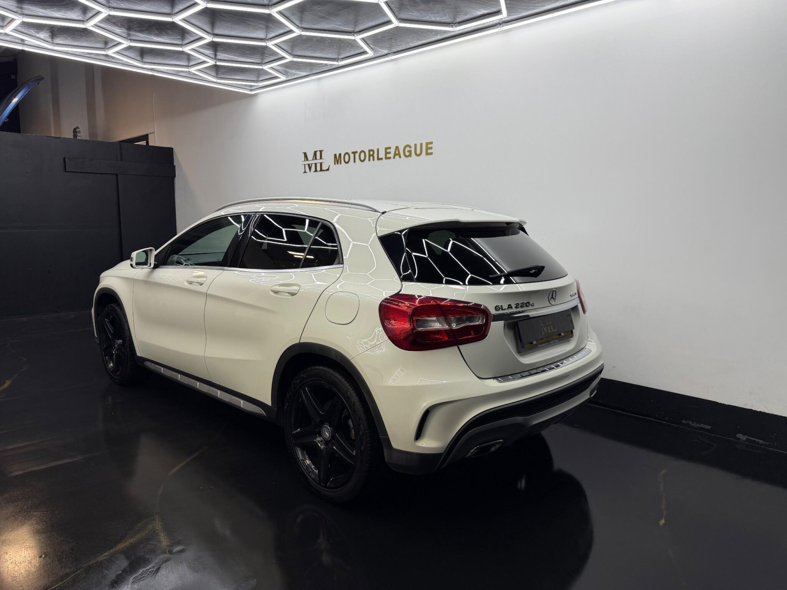 
                                                Voiture
                                                 Mercedes-Benz GLA 2.1 GLA220d AMG Line 7G-DCT 4MATIC Euro 6 (s/s) 5dr