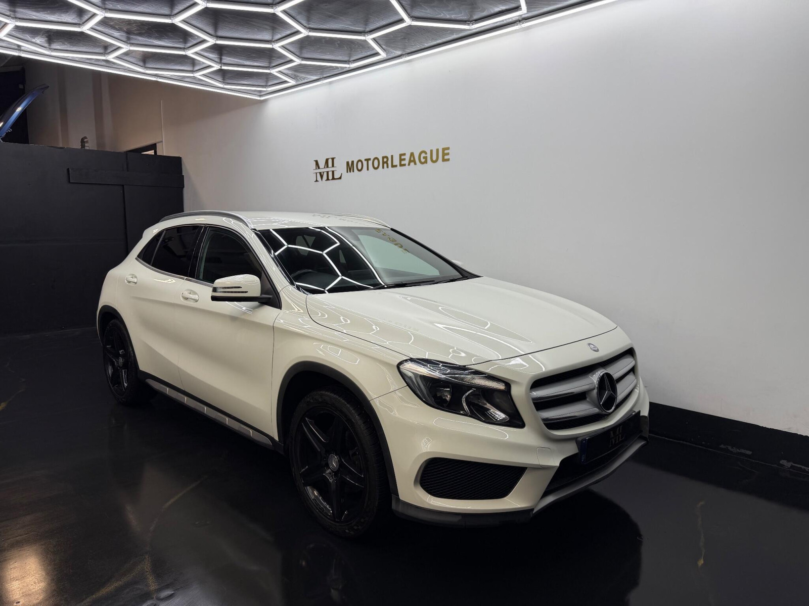 
                                                Voiture
                                                 Mercedes-Benz GLA 2.1 GLA220d AMG Line 7G-DCT 4MATIC Euro 6 (s/s) 5dr