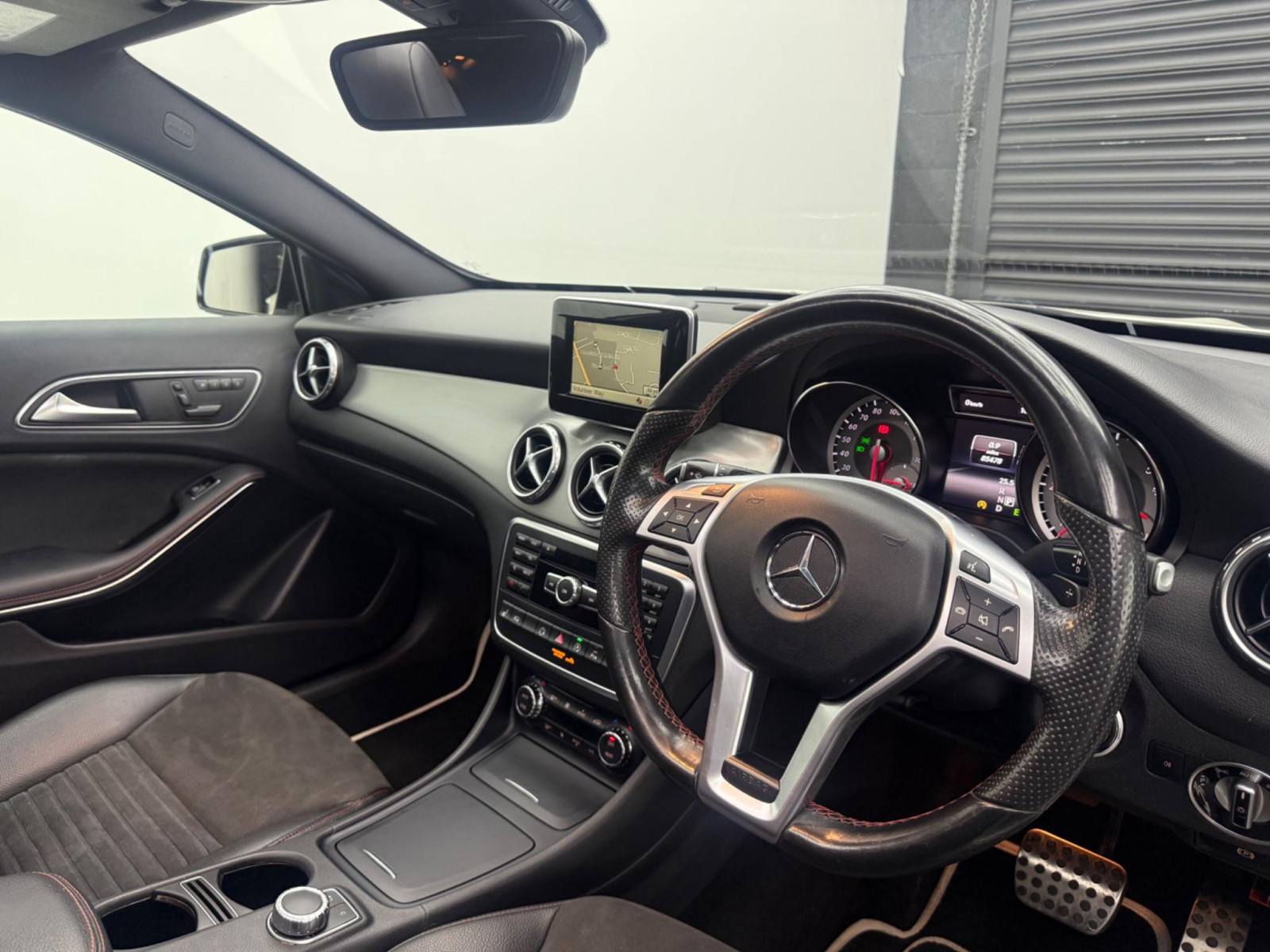 
                                                Voiture
                                                 Mercedes-Benz GLA 2.1 GLA220d AMG Line (Premium Plus) 7G-DCT 4MATIC Euro 6 (s/s) 5dr