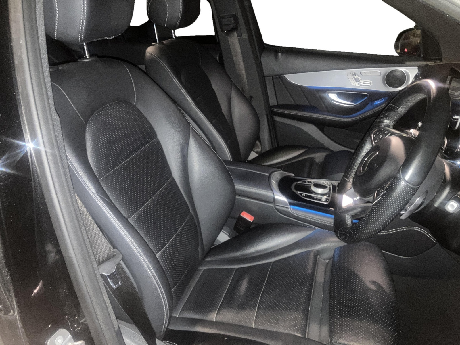 
                                                Voiture
                                                 Mercedes-Benz GLC-Class AMG Line Premium