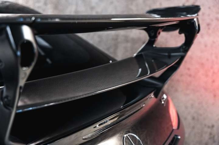 
                                                Voiture
                                                 Mercedes Benz - GTR Black Series V8 4.0 730