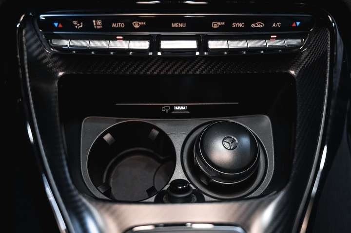 
                                                Voiture
                                                 Mercedes Benz - GTR Black Series V8 4.0 730