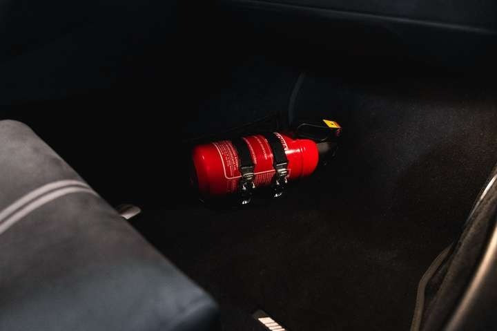 
                                                Voiture
                                                 Mercedes Benz - GTR Black Series V8 4.0 730