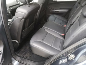 
                                                Voiture
                                                 Mercedes-Benz ML 300