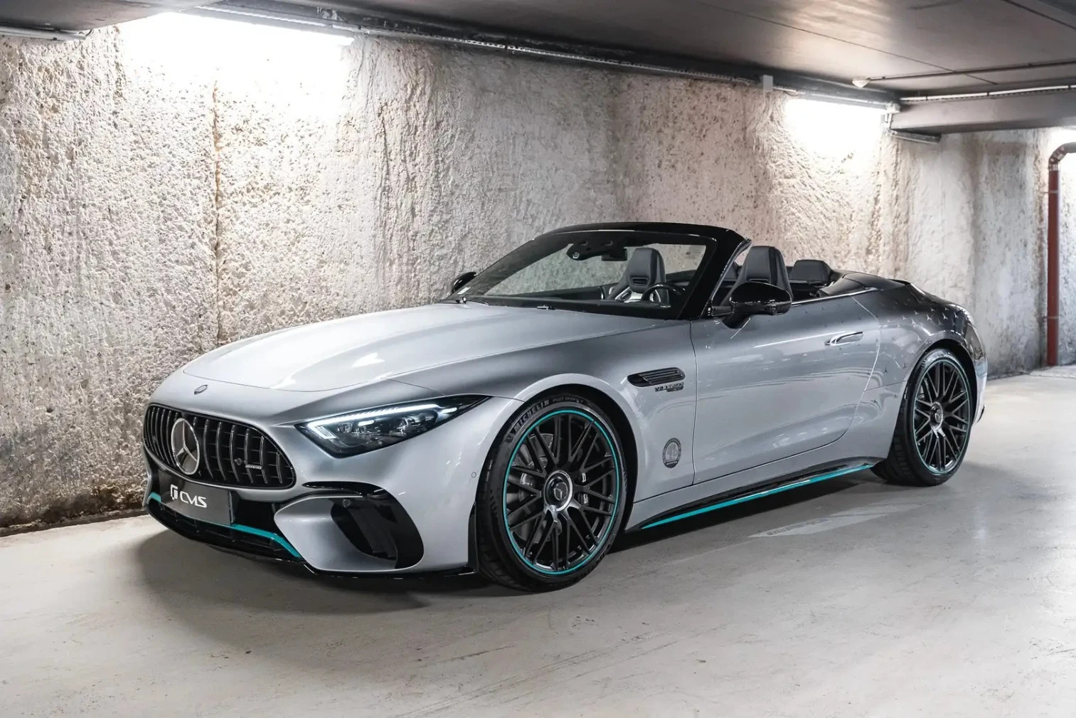 
                                                Voiture
                                                 Mercedes-Benz SL 63 AMG Motorsport