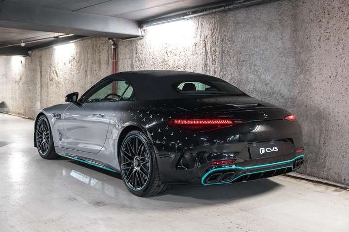 
                                                Voiture
                                                 Mercedes-Benz SL 63 AMG Motorsport