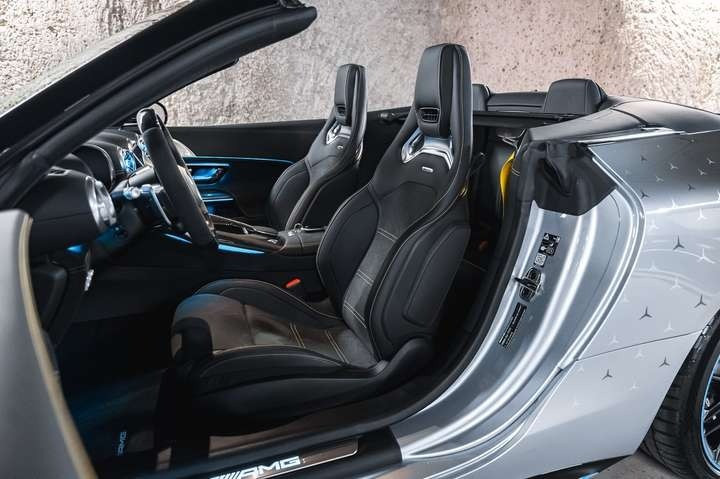 
                                                Voiture
                                                 Mercedes-Benz SL 63 AMG Motorsport