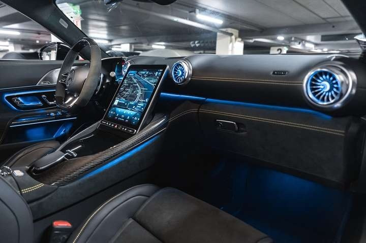 
                                                Voiture
                                                 Mercedes-Benz SL 63 AMG Motorsport