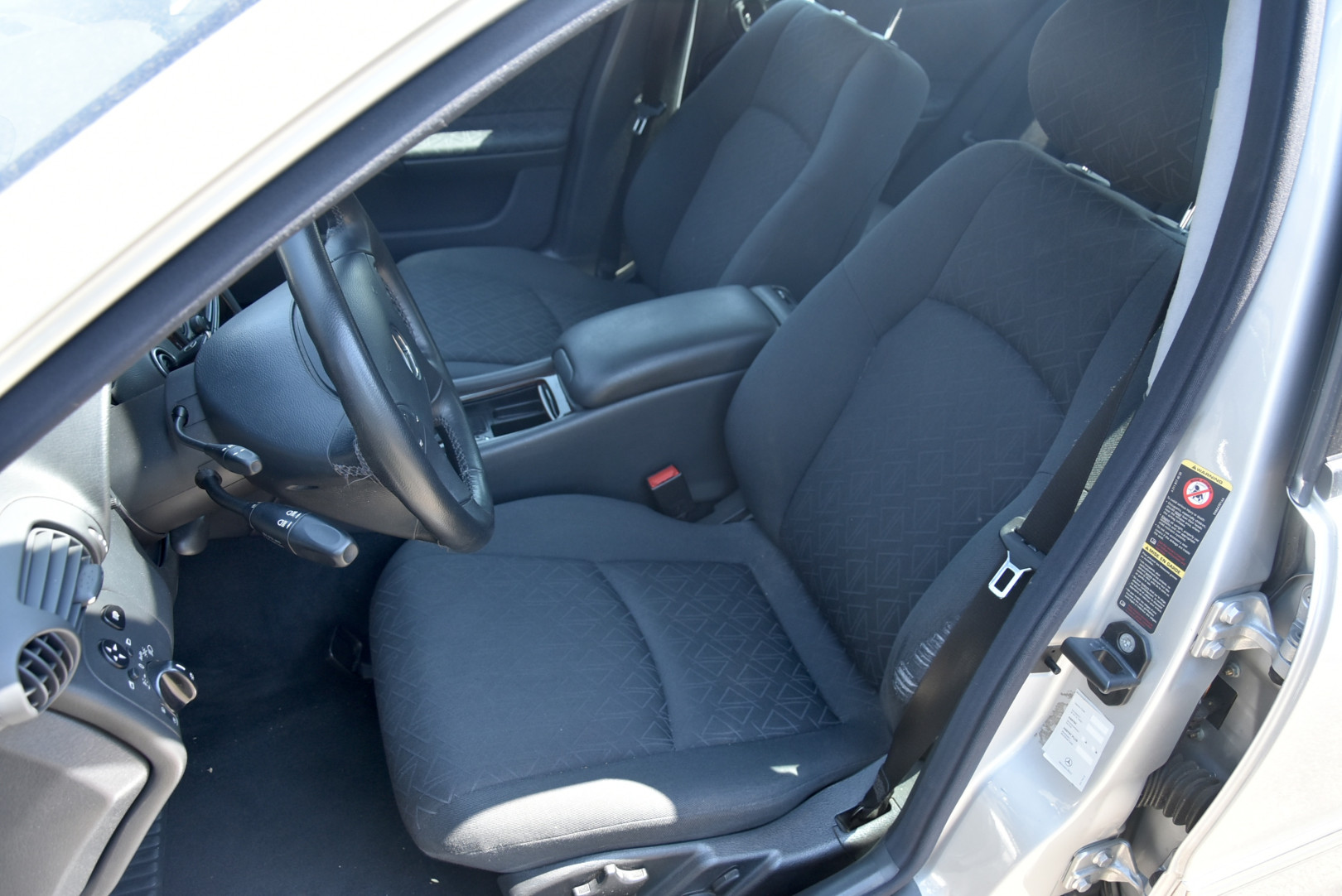 
                                                Voiture
                                                 Mercedes Classe C 200 W203 Kompressor - 134 000 km- Garantie 12 mois