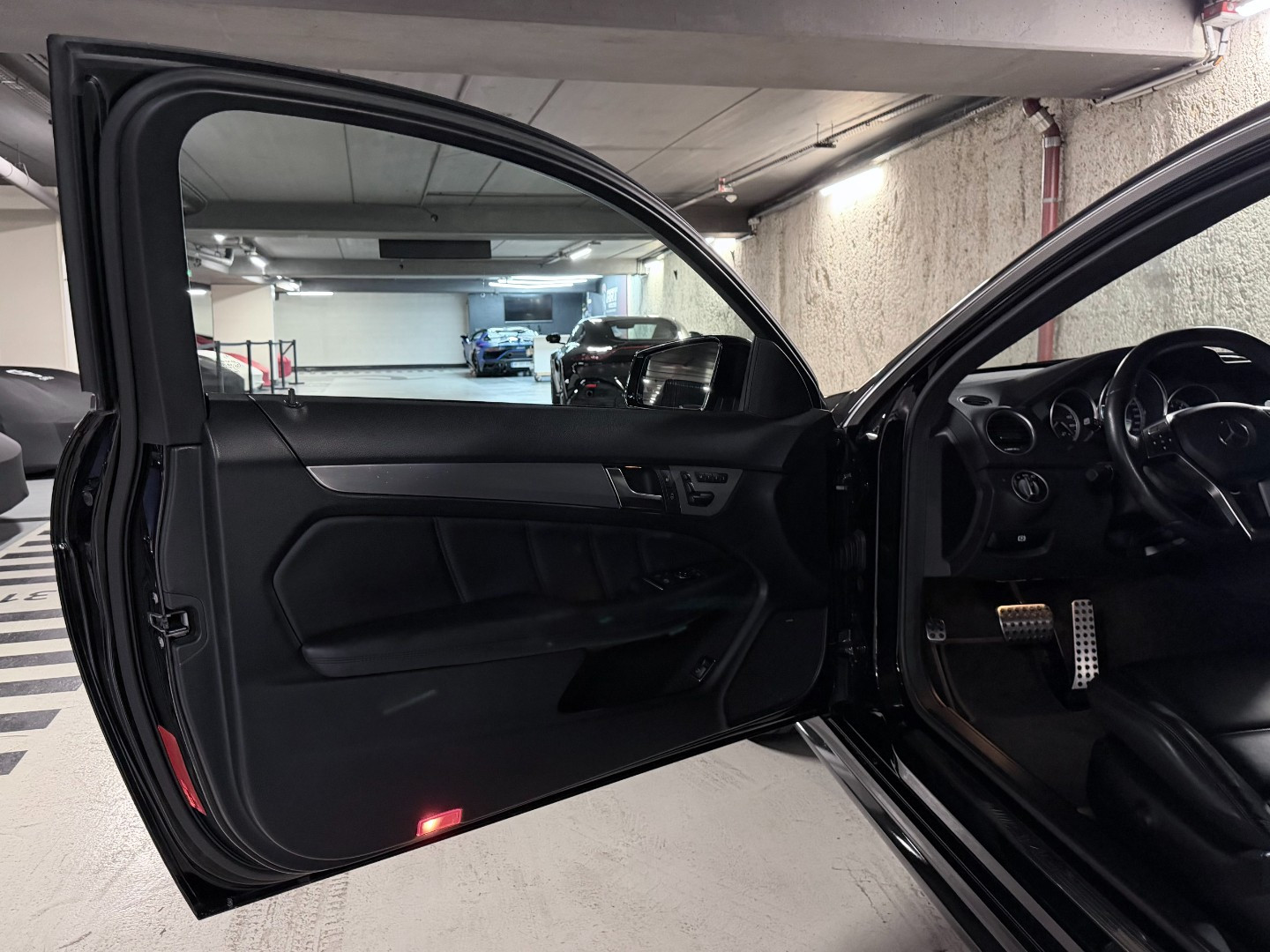 
                                                Voiture
                                                 Mercedes Classe C (III) 63 AMG (C204)