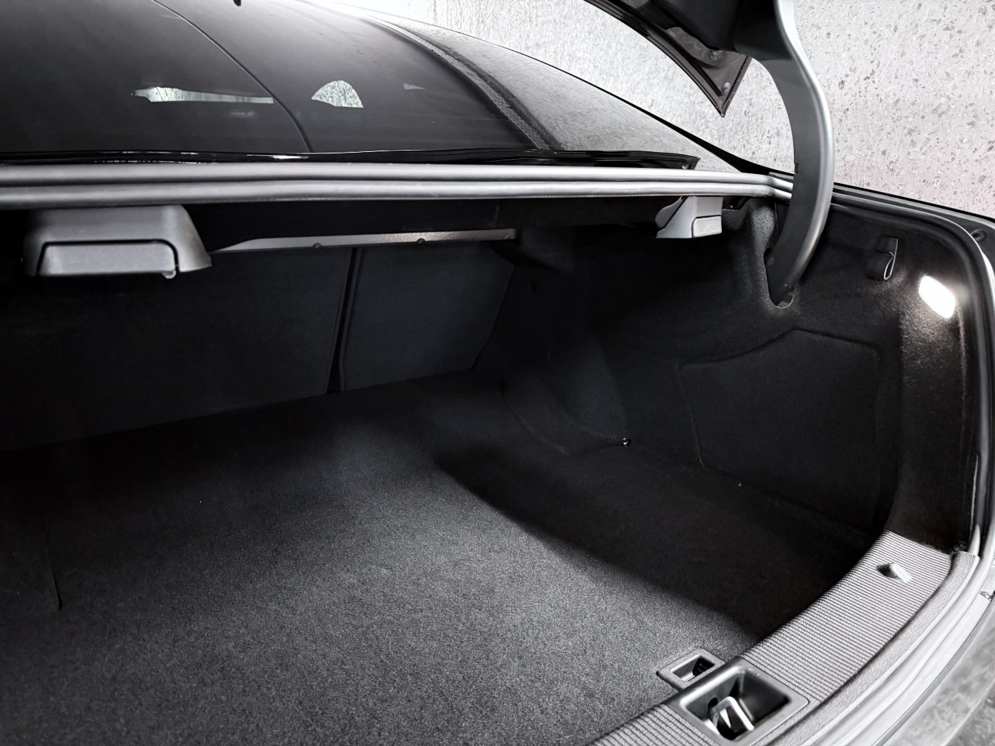 
                                                Voiture
                                                 Mercedes Classe C (III) 63 AMG (C204)