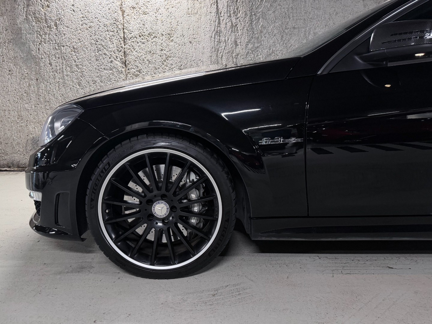 
                                                Voiture
                                                 Mercedes Classe C (III) 63 AMG (C204)