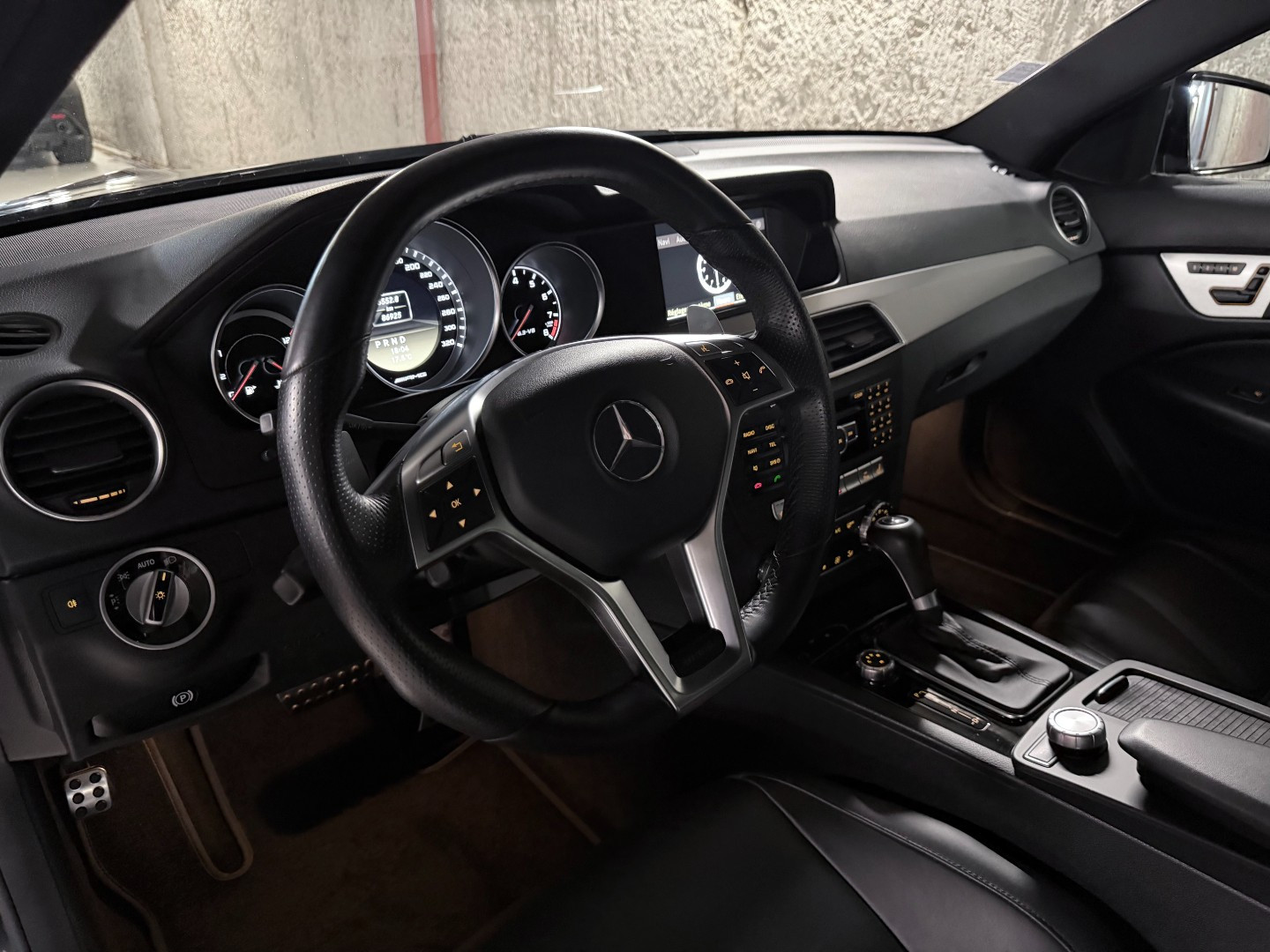 
                                                Voiture
                                                 Mercedes Classe C (III) 63 AMG (C204)