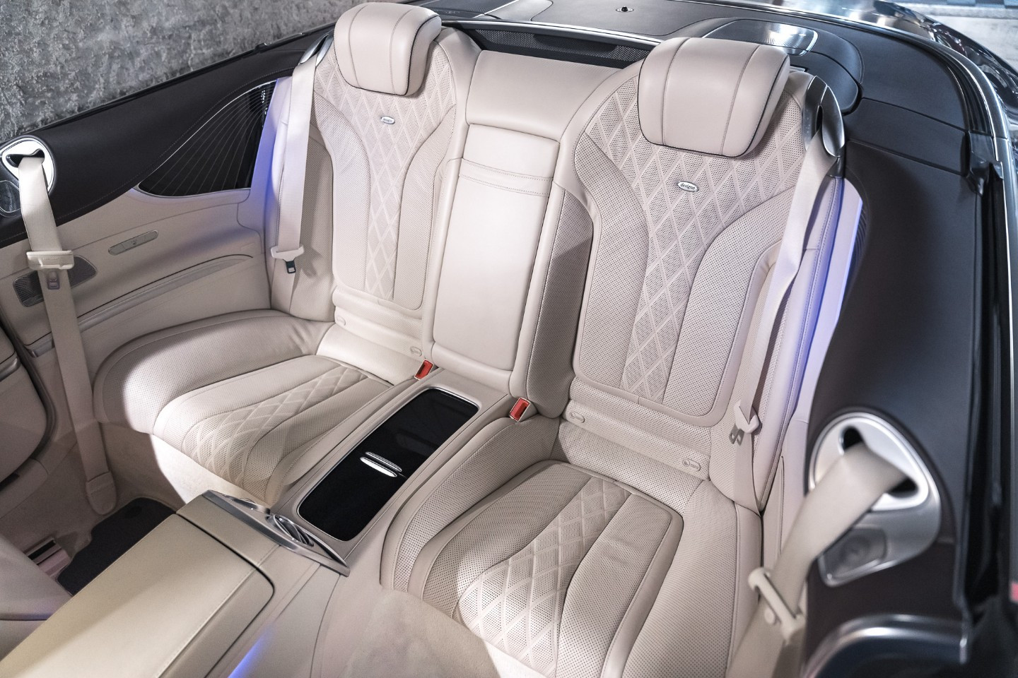 
                                                Voiture
                                                 Mercedes Classe S 500 Cabriolet