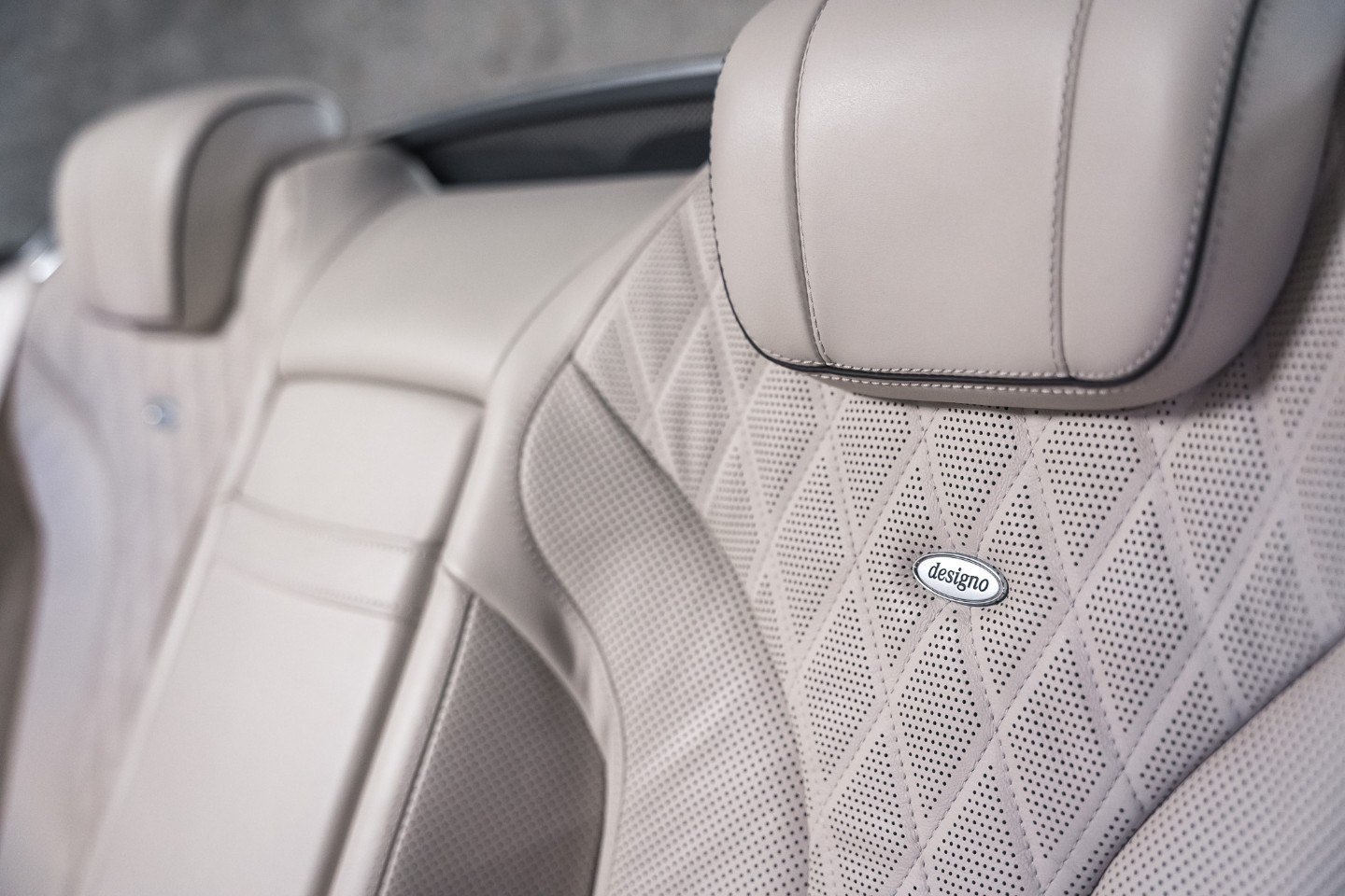 
                                                Voiture
                                                 Mercedes Classe S 500 Cabriolet